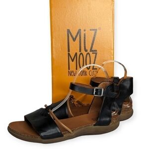 Miz Mooz Marcie Leather Ankle Strap Sandals Black Brown Mismatched 39/38